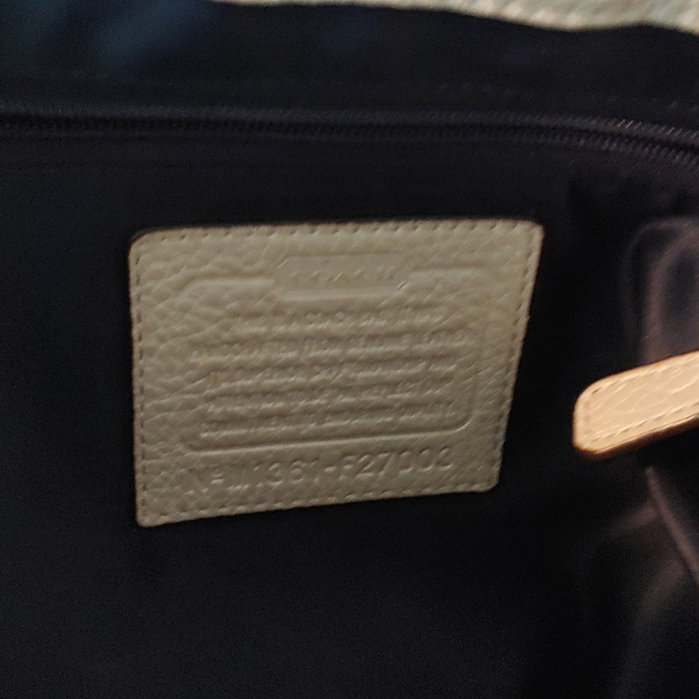 Coach purse - Picture 2 of 3